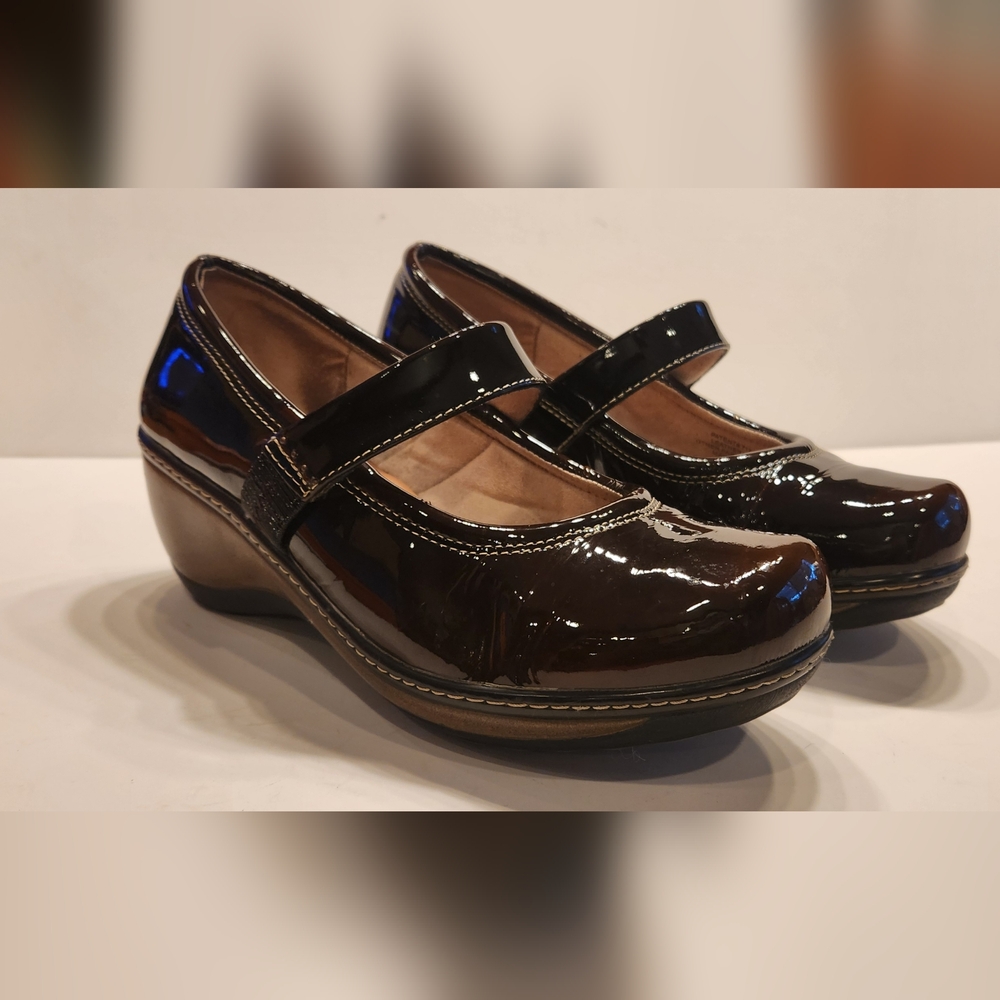 Softwalk Montclaire Mocha Patent Leather Mary Jane Wedges, Women's 10 Wide